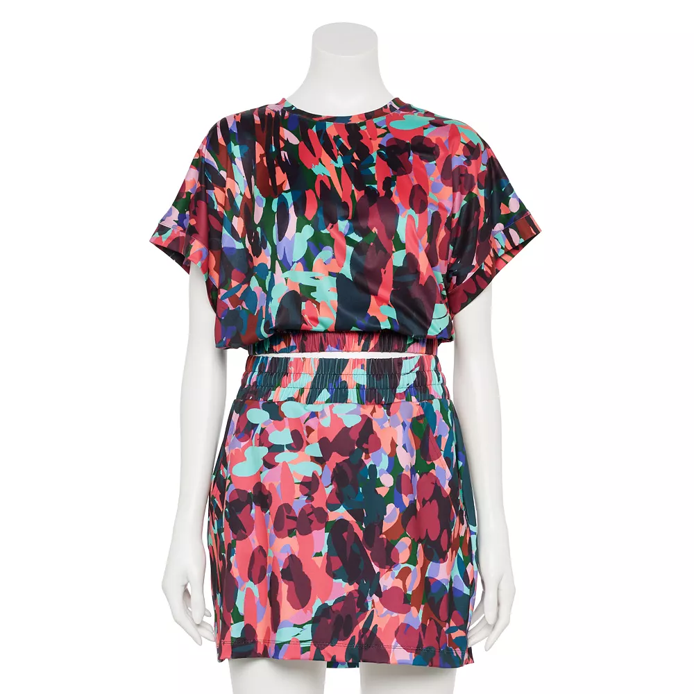 Women's Tek Gear® Batwing Crop Top 4 Women's Tek Gear® Batwing Crop Top - Image 4